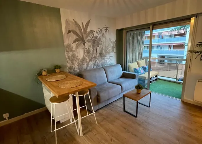 Carre D'or Juan Les Pins *