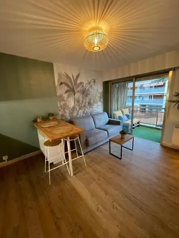 Carre D'or Juan Les Pins Daire